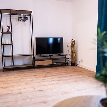 Klassen Apartments! Stadtnahes Ferienhaus* Mit Terrasse In Aulendorf * Fuer 6-8 Personen 外观 照片