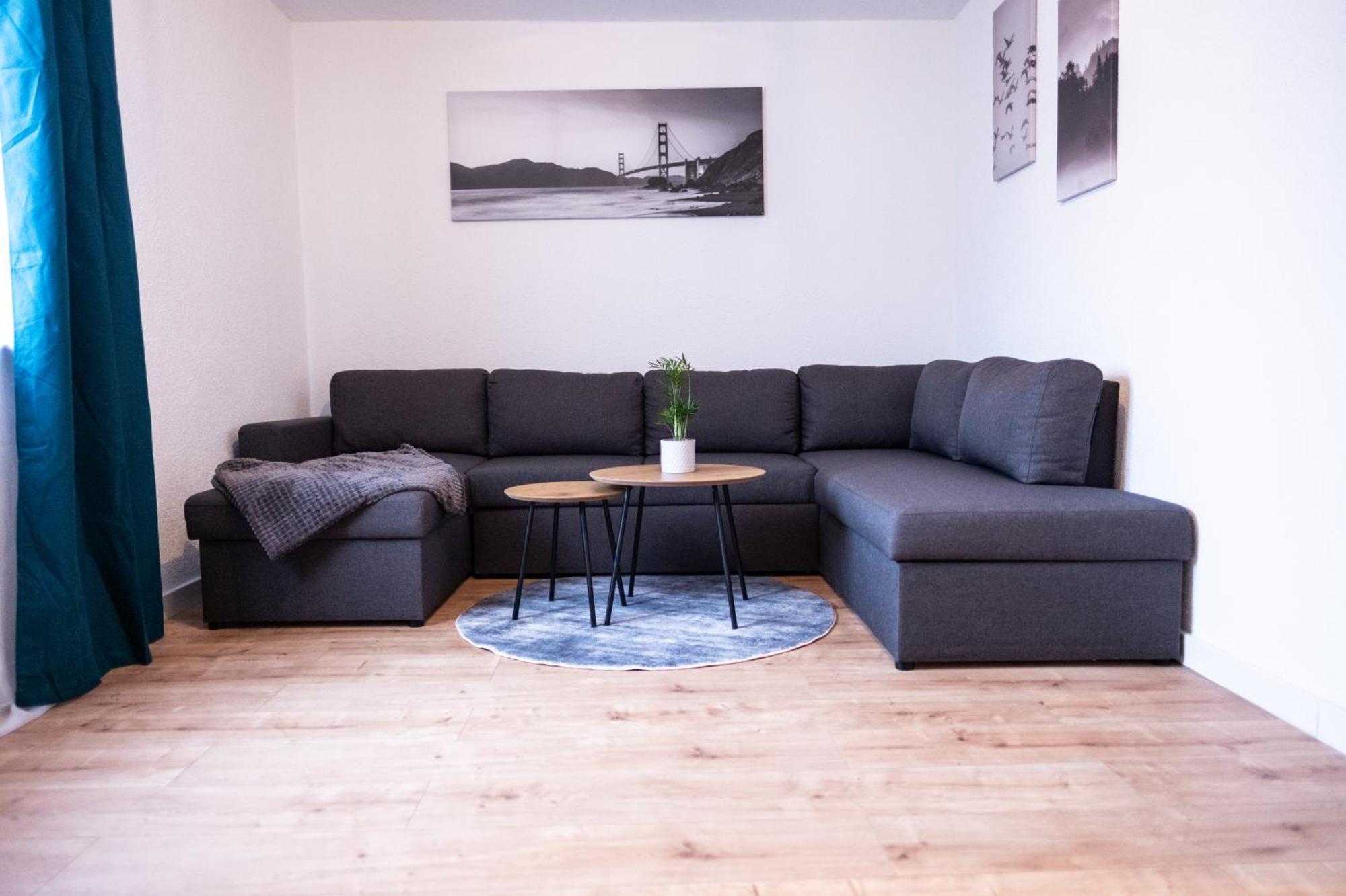 Klassen Apartments! Stadtnahes Ferienhaus* Mit Terrasse In Aulendorf * Fuer 6-8 Personen 外观 照片